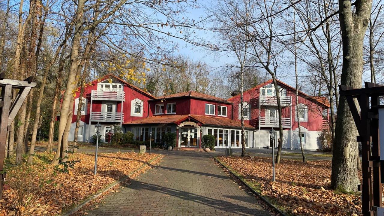 Hotel Rosengarten Leipzig-Naunhof Bagian luar foto