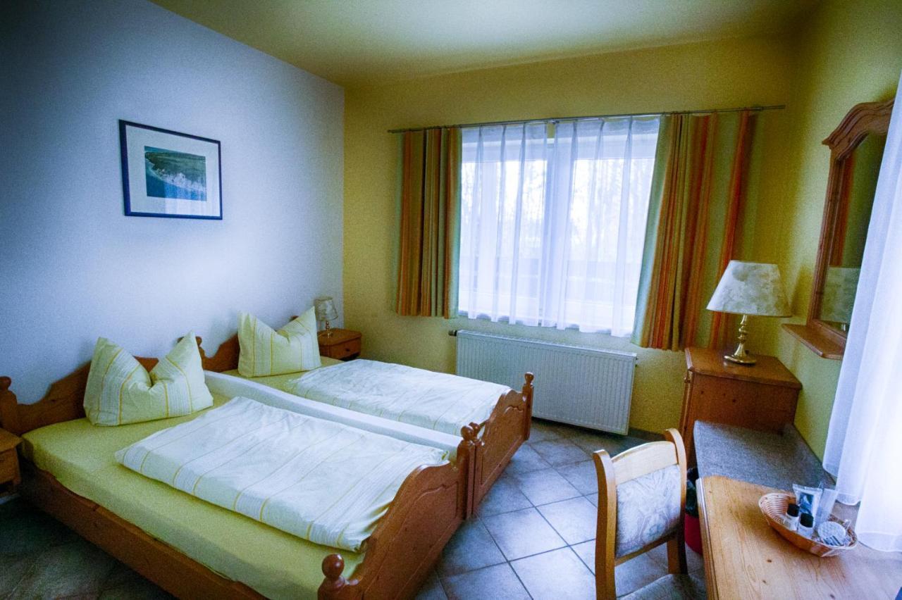 Hotel Rosengarten Leipzig-Naunhof Bagian luar foto